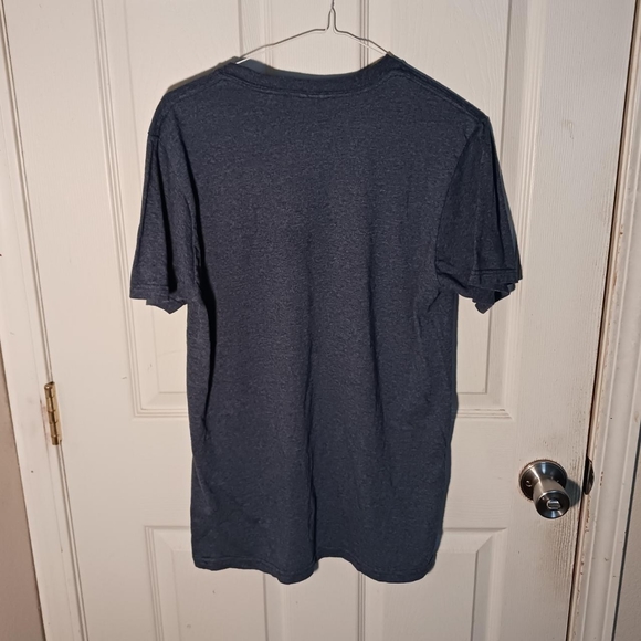 Super Mario Yoshi Running T-shirt - Picture 3 of 6